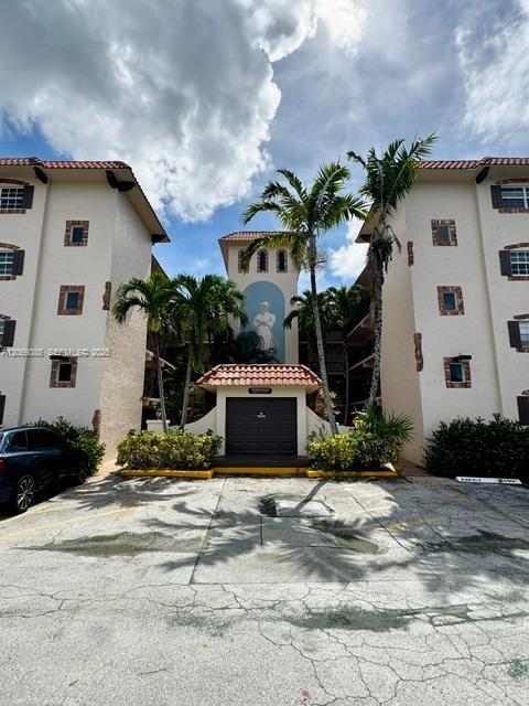 Foto del edificio - 610 Tennis Club Dr