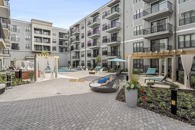 Pool Courtyard with Gas Firepit, Covered Gaming and Entertainmen - Eclipse Residences