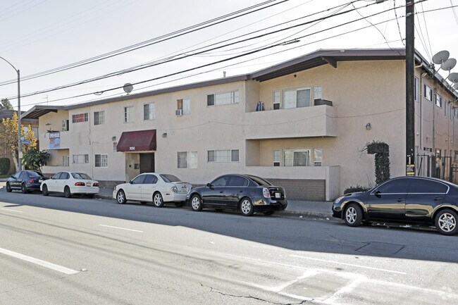 Building Photo - 3030 E Artesia Blvd