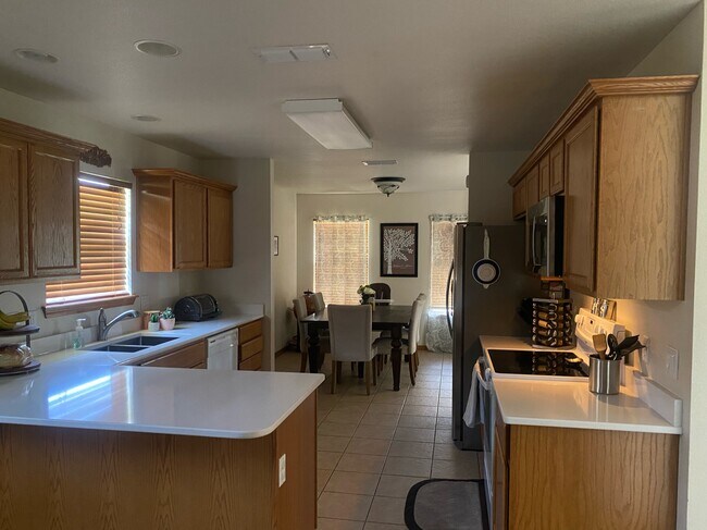 Building Photo - 1804 Arbor Dr