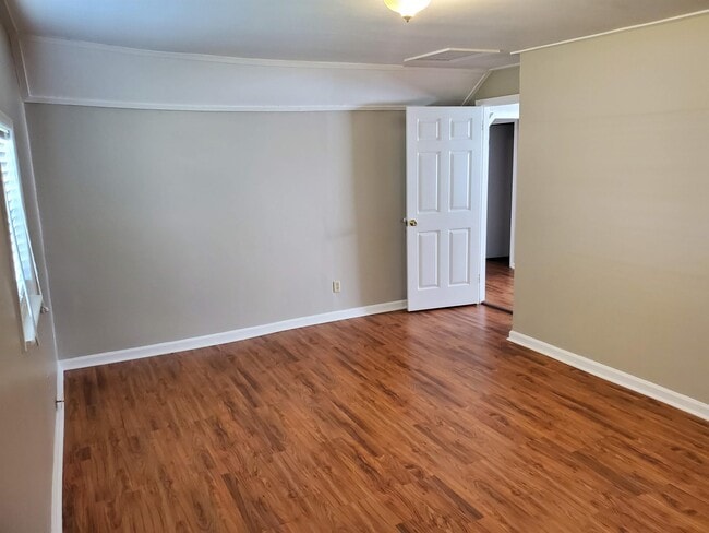 Building Photo - 320 W Midvale Ave