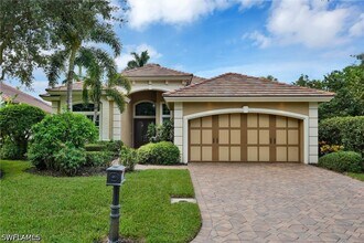 Building Photo - 14501 Carino Terrace