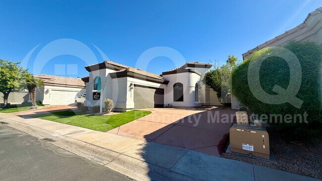 Foto del edificio - 8133 E Cortez Dr