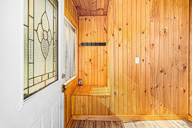 Building Photo - 127 1/2-122 Oxford Rd