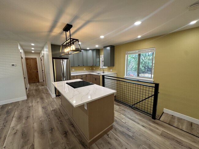 Foto del edificio - 423 Huntridge Dr