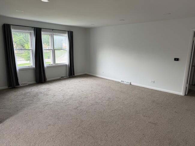 Building Photo - 578 Ivy Ct