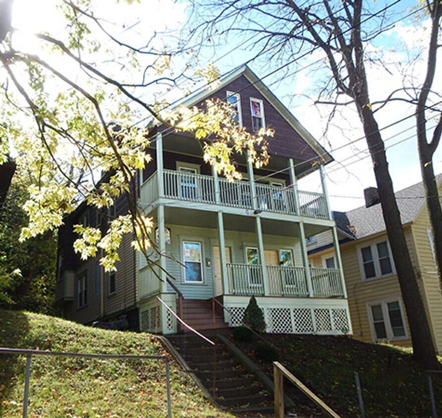 1020 Madison St Unit Madison 1020.1, Syracuse, NY 13210 Room for Rent