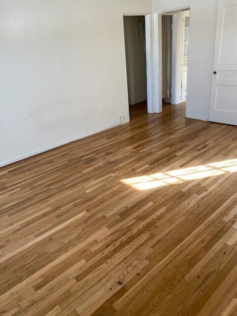 Foto del edificio - 2340 Deane St