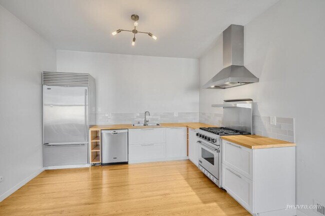 Foto del edificio - 354 Castro St