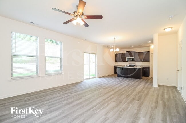 Foto del edificio - 5726 Beaver Pond Tl