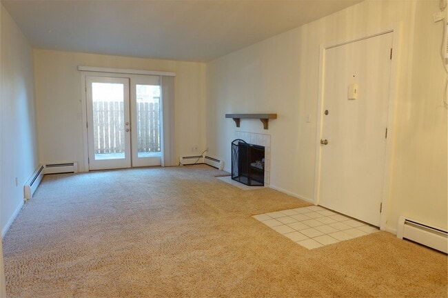 Foto del edificio - Cozy 2 bedroom 1 bath condo for rent right in Niwot at Cottonwood Park!