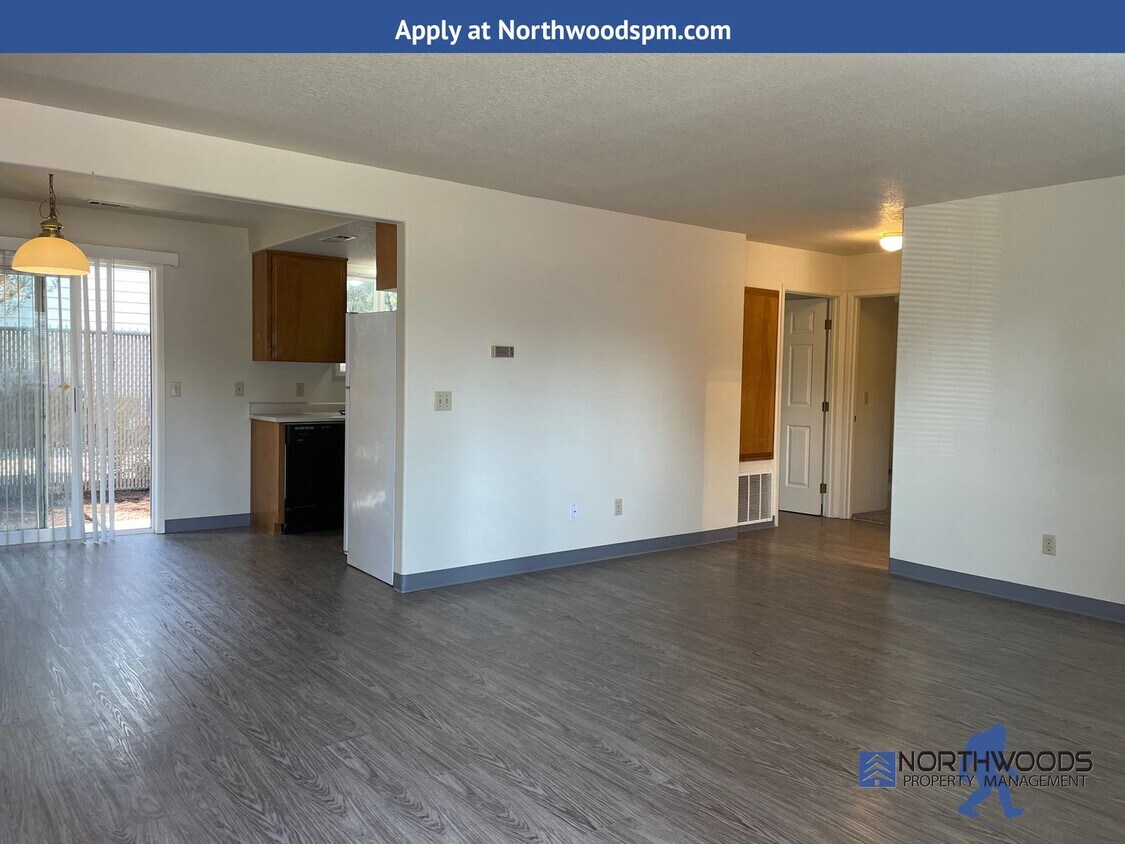 Foto principal - Very Nice 2 Bedroom 1 Bath Condo-Located i...