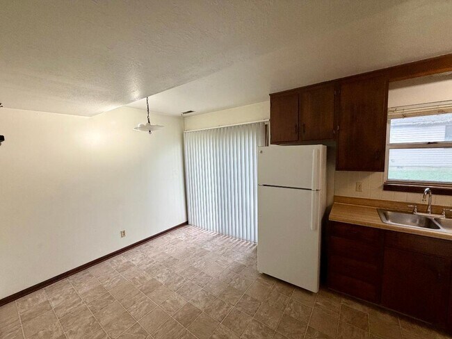 Foto del edificio - 1027 Quincy St