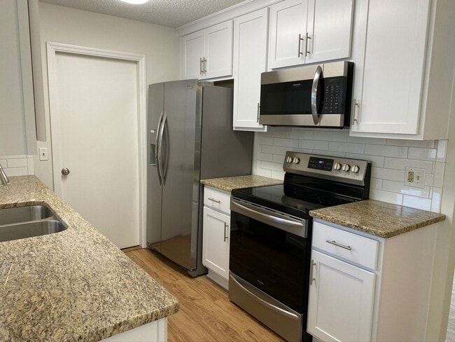 Building Photo - Amelia Island Cottage
