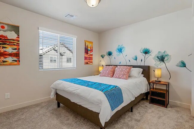 Foto del edificio - 12249 Bliss Ave
