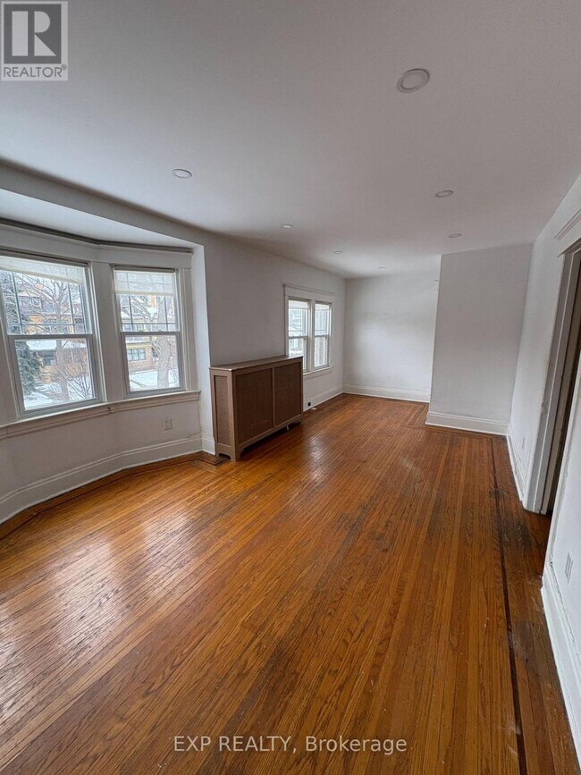 Photo du bâtiment - 53 Proctor Blvd