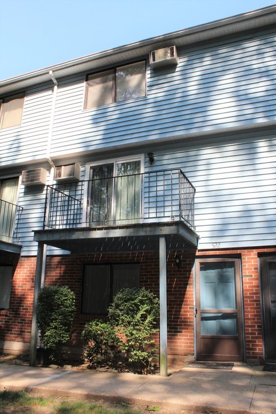 522 Blackstone St, Meriden, CT 06450 Townhome Rentals in Meriden CT