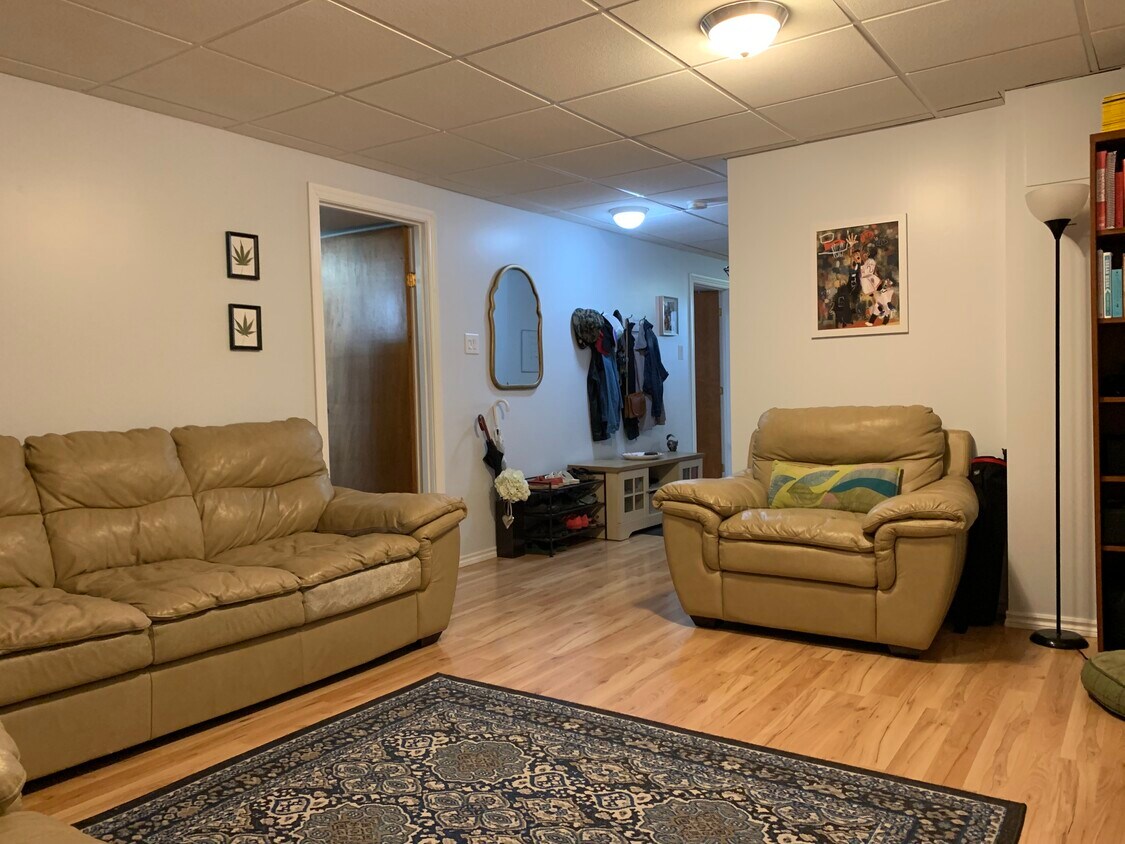 Primary Photo - 638 Morin St