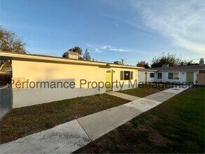 Building Photo - 3401 Squire Ln