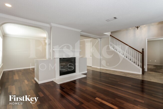 Foto del edificio - 621 Stellaway Dr