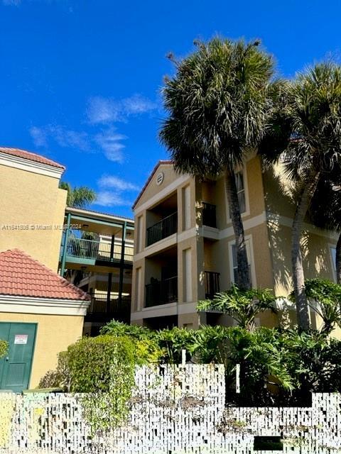 Foto del edificio - 927 Riverside Dr