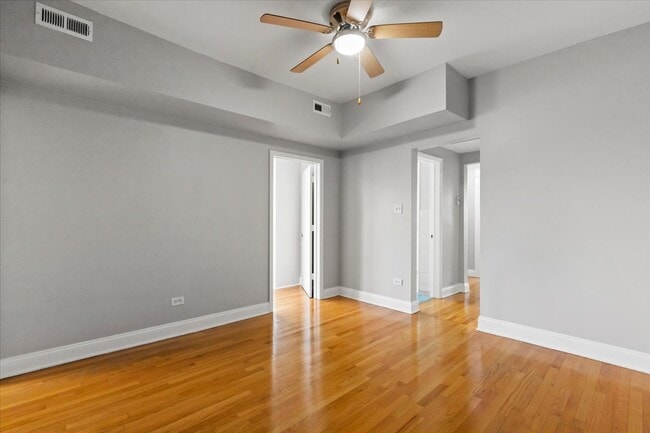 Building Photo - 1049 N Spaulding Ave