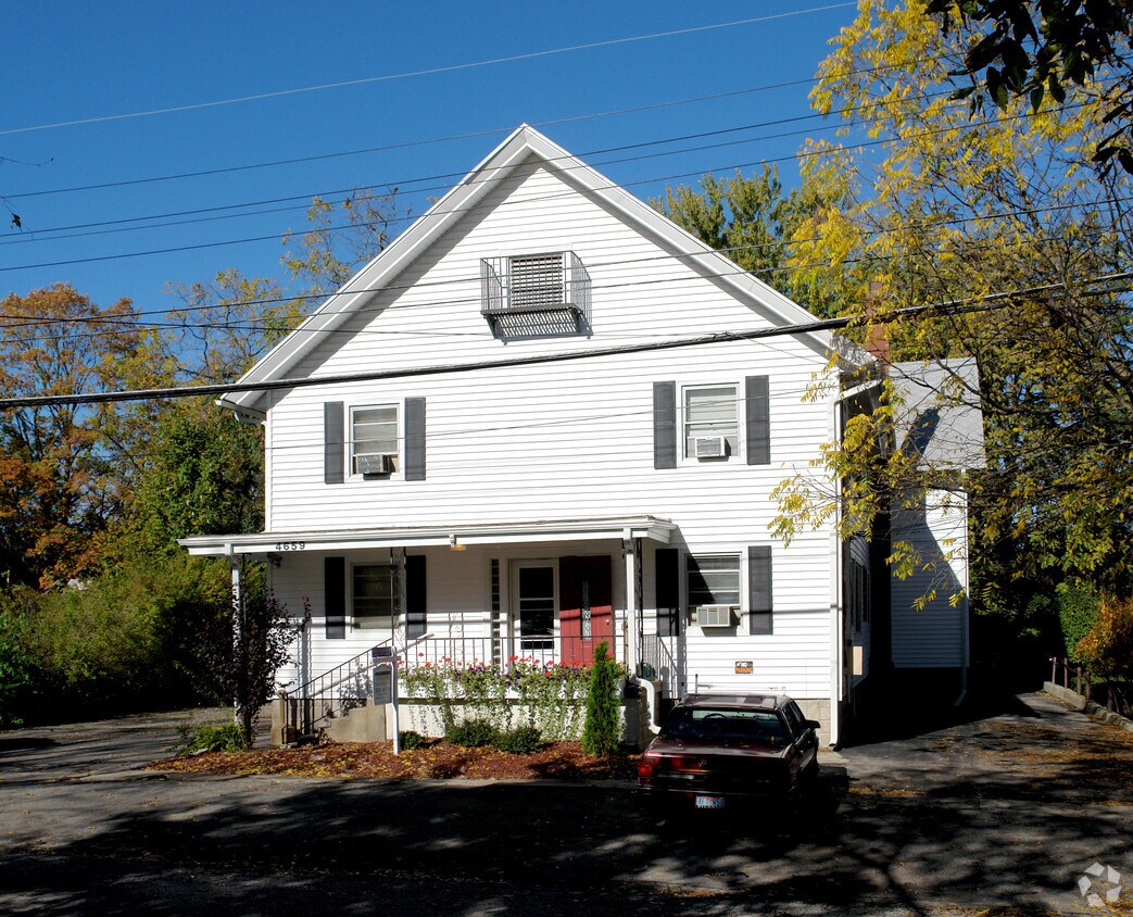 Primary Photo - 4659 Moore St