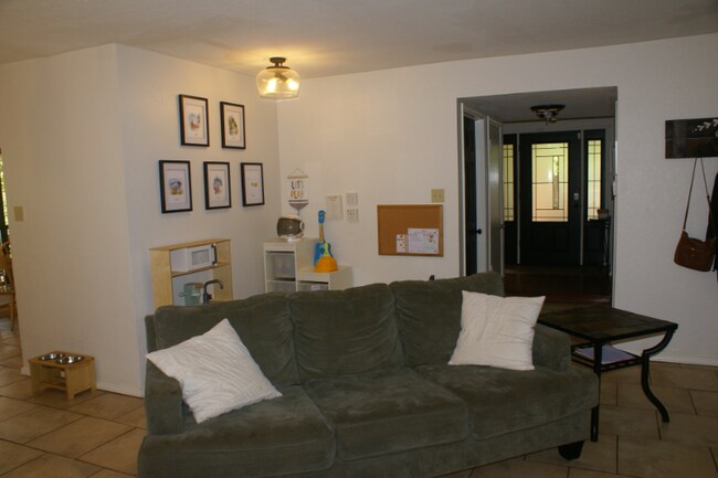 Foto del edificio - 2302 NE 9th St