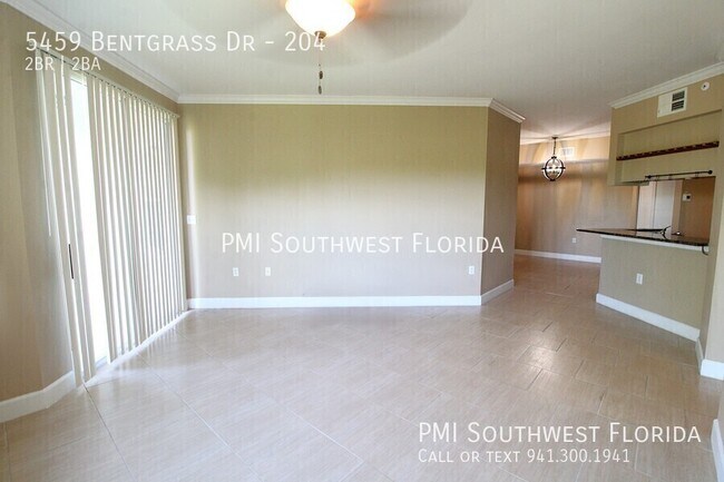 Foto del edificio - 5459 Bentgrass Dr