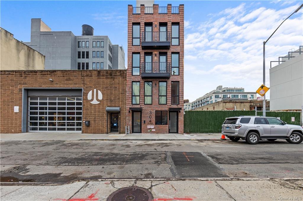 Building Photo - 304 Water St