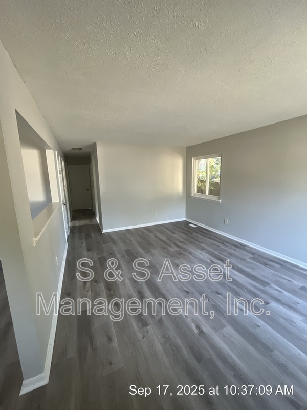 Building Photo - 2123 Webster St