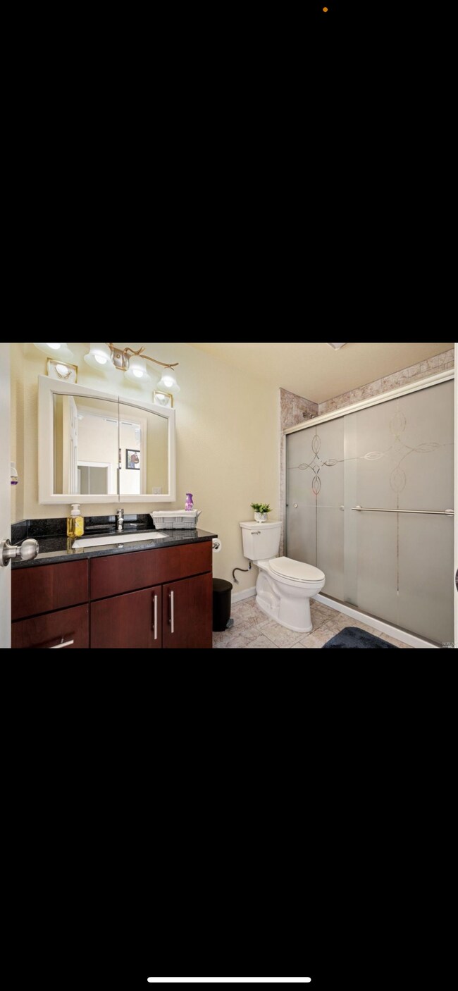 Foto del edificio - 4664 Fairway Dr