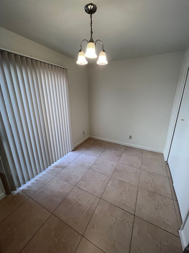 Foto del edificio - NICE CONDO FOR RENT IN ROSEMONT AT COBBLESTONE GLEN III