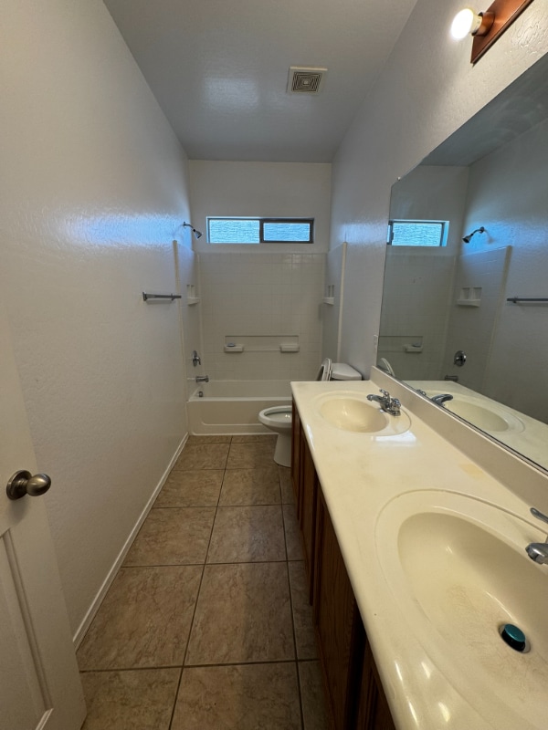 Building Photo - 5308 W Glass Ln