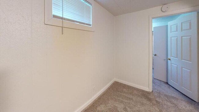 Foto del edificio - 630 3rd Ave SE