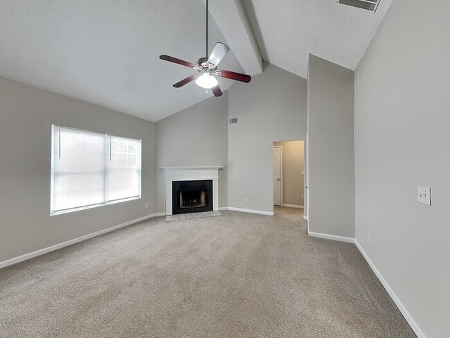 Building Photo - 488 Old Tree Dr