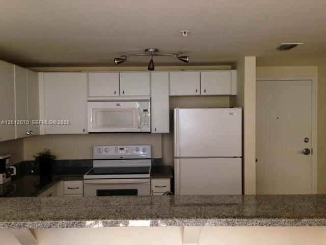 Foto del edificio - 2740 SW 28th Terrace