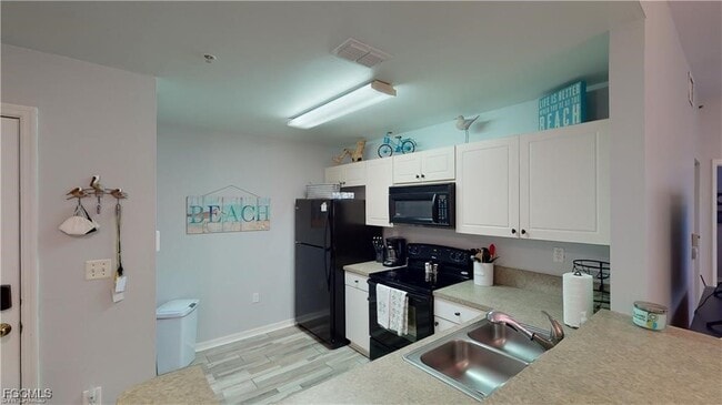 Foto del edificio - 15433 Bellamar Cir