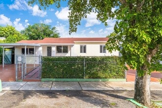Building Photo - 701 Tamiami Canal Rd