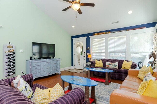 Foto del edificio - 500 Harper Ave