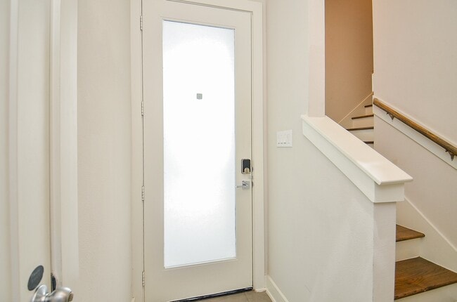 Building Photo - 5811 Fairdale Ln