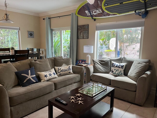 Foto del edificio - 1948 NE 2nd St