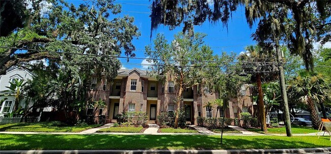 Building Photo - 1147 Delaney Ave