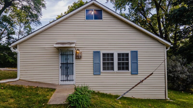 Primary Photo - 508 E 6th St