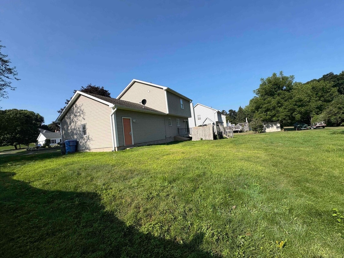 Building Photo - 43 Walek Farms Rd
