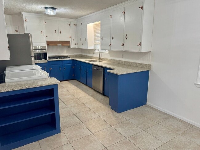 Foto del edificio - 2522 Stonehenge Dr