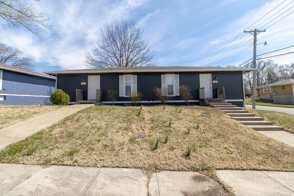 Foto del edificio - 202 Wheaton Ct