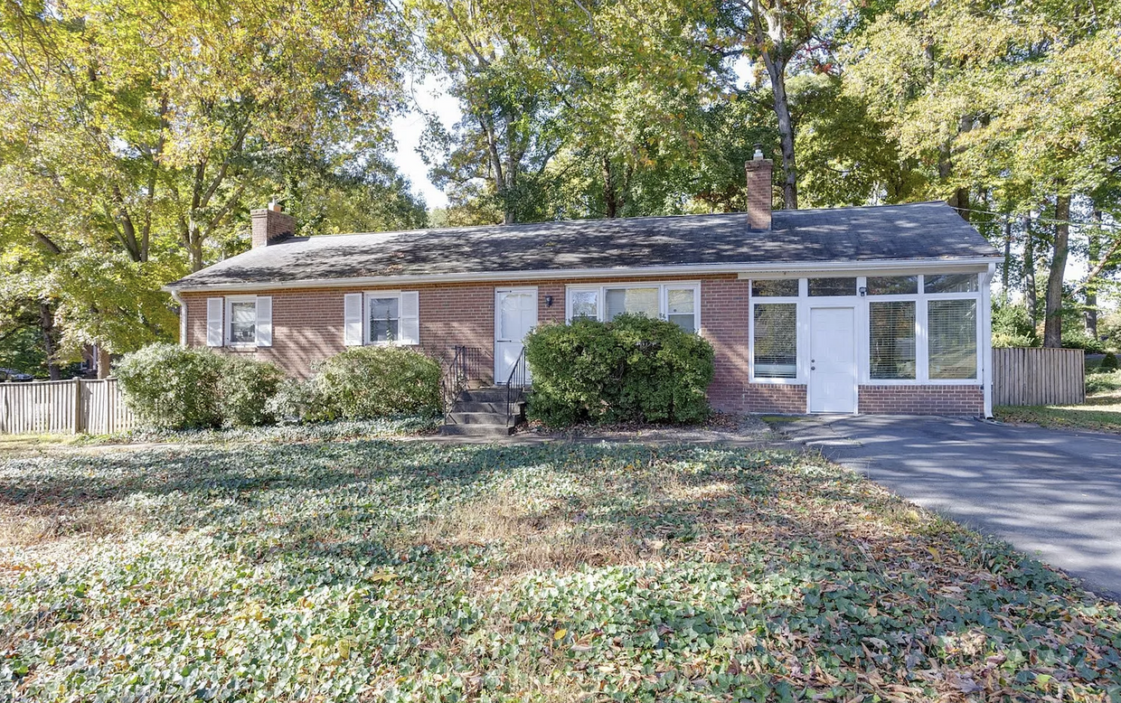 Primary Photo - 4108 Burke Station Rd