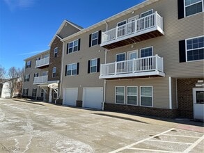 Building Photo - 558 Colony Park Dr Building Photo - 558 Colony Park Dr