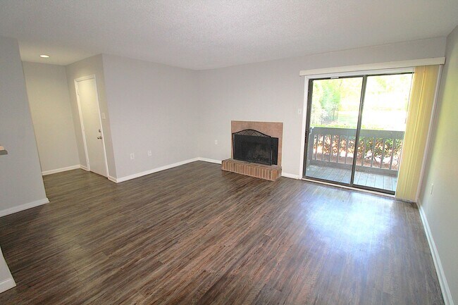 Foto del edificio - 1 Bedroom Condo in South Park
